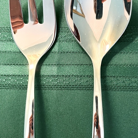 Pottery Barn Arc flatware set; 1 serving fork & 1 spoon; 18/8 stainless steel. - Picture 2 of 8